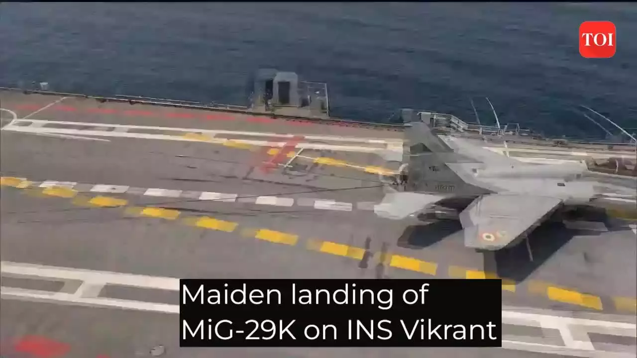 Photo of INS विक्रांत पर पहली बार उतरा मिग-29के | BREAKING NEWS