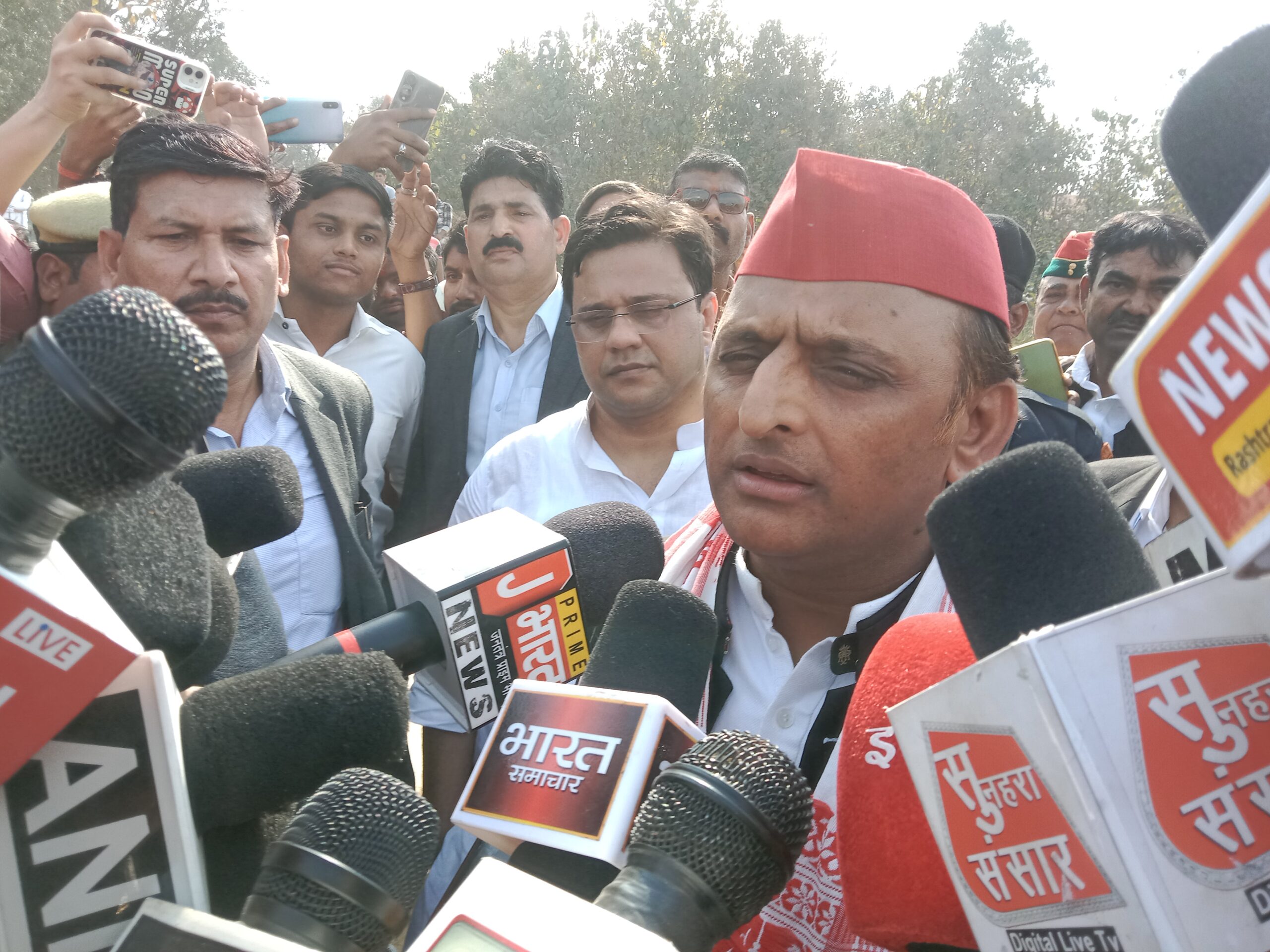 Photo of अखिलेश यादव बोले “BJP ने किया धोखा,पुलिस भर्ती परीक्षा निरस्त “