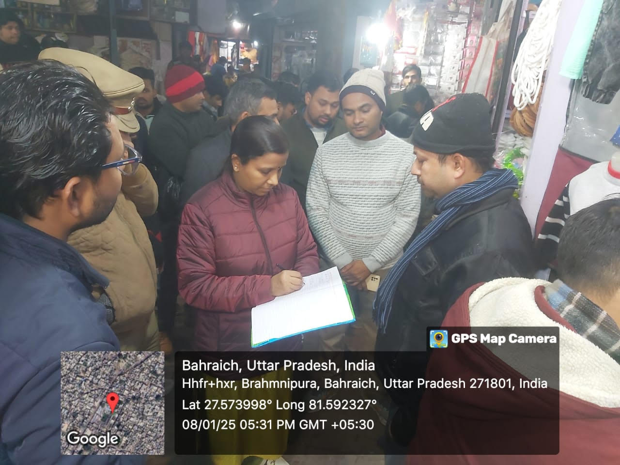 Photo of ईओ का चौक बाजार में छापा , किया 6000 रु जुर्माना