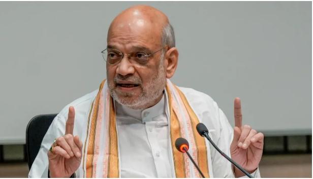 Photo of ‘सनातन धर्म को मिटाना आसान नहीं, यह अमर है’, सोमनाथ मंदिर को लेकर अमित शाह का बड़ा बयान 