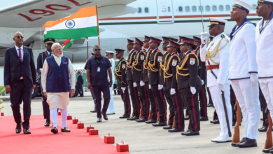 Photo of PM मोदी 3 दिवसीय आधिकारिक यात्रा पर सेशेल्स पहुंचे, मिला “Guard of Honour”
