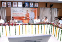 Photo of मुख्यमंत्री योगी: जनहित के कार्यों में कोई कोताही बर्दाश्त नहीं, सड़कों पर न दिखे एक भी निराश्रित गोवंश