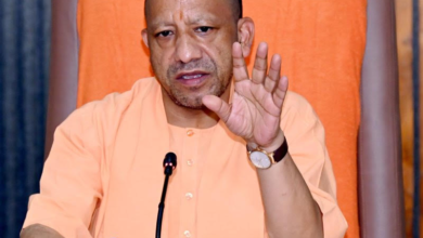 Photo of निर्माण कार्यों में लाएं तेजी, गुणवत्ता के साथ समय से पूरे हों कामः मुख्यमंत्री योगी