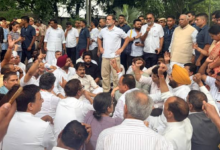 Photo of प्रधानमंत्री के आवास के बाहर पहली बार धरने पर बैठे राहुल गांधी और प्रियंका गांधी, शिक्षा मंत्री के इस्तीफे की उठाई मांग