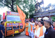 Photo of व्यापारियों के हितों की रक्षा और व्यापार को सरल बनाना डबल इंजन सरकार की सर्वोच्च प्राथमिकता : केशव प्रसाद मौर्य