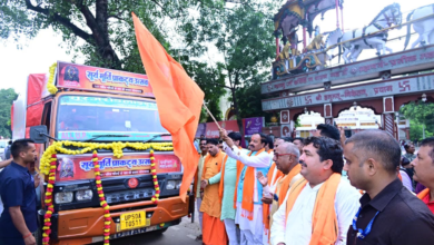 Photo of व्यापारियों के हितों की रक्षा और व्यापार को सरल बनाना डबल इंजन सरकार की सर्वोच्च प्राथमिकता : केशव प्रसाद मौर्य