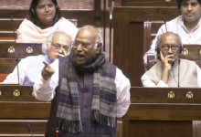 Photo of राज्यसभा में मनुस्मृति टिप्पणी पर मचा हंगामा, मल्लिकार्जुन खरगे के बयान का हिस्सा रिकॉर्ड से हटाया गया
