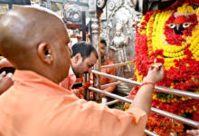 Photo of विंध्याचल पहुंचे CM योगी मां विंध्यवासिनी के दरबार में की विशेष पूजा-अर्चना