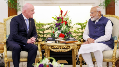 Photo of तीन देशों के दौरे के अंतिम पड़ाव में पीएम मोदी पहुंचे न्यूजीलैंड, हुआ भव्य स्वागत, लक्सन से होगी अहम वार्ता