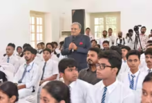 Photo of मुख्य निर्वाचन आयुक्त ने कॉल्विन तालुकेदार्स कॉलेज में छात्रों से किया प्रेरक संवाद