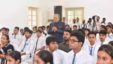 Photo of मुख्य निर्वाचन आयुक्त ने कॉल्विन तालुकेदार्स कॉलेज में छात्रों से किया प्रेरक संवाद