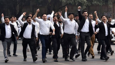 Photo of वकील बनाम पुलिस विवाद गहराया, सेंट्रल दिल्ली बार एसोसिएशन ने दी दिल्ली पुलिस मुख्यालय का घेराव करने की चेतावनी