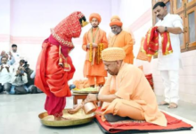 Photo of कन्या पूजन पर सीएम योगी का संदेश, बोले, नारी की गरिमा के खिलाफ आचरण की समाज में कोई जगह नहीं
