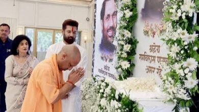 Photo of मुख्यमंत्री योगी आदित्यनाथ ने रामविलास पासवान को अर्पित की श्रद्धांजलि.