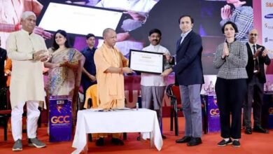 Photo of लखनऊ समिट में 15 समझौता ज्ञापनों पर हस्ताक्षर, पांच निवेशकों को एलओसी जारी, 13 शैक्षणिक संस्थानों से साझेदारी