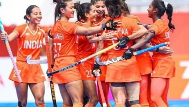Photo of Asian Games में स्वर्णिम इतिहास: लालरेम्सियामी का निर्णायक गोल और सविता की ‘दीवार’, भारत ने चीन से छीना गोल्‍ड मेडल
